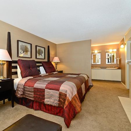 Americas Best Value Inn And Suites Overland Park Oda fotoğraf