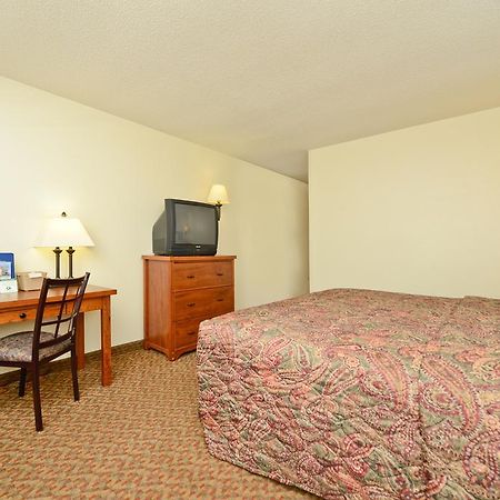 Americas Best Value Inn And Suites Overland Park Oda fotoğraf