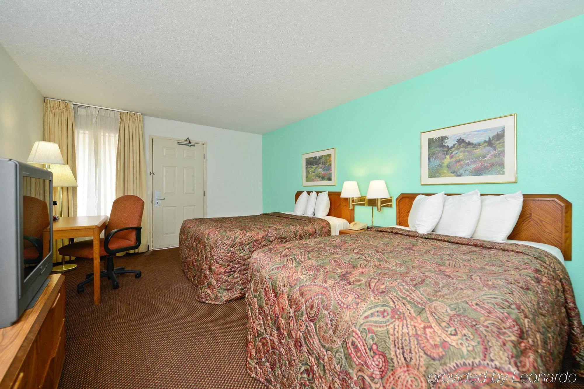 Americas Best Value Inn And Suites Overland Park Oda fotoğraf